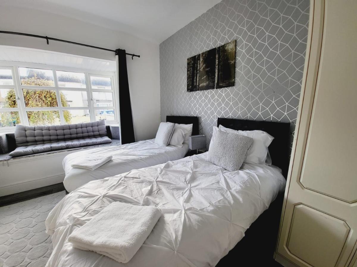 City Centre Room, Wifi, Share Facility Swansea Exterior photo